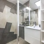 Superbe Appartement, Hypercentre, 4chambres. *