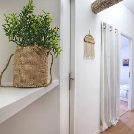 Superbe Appartement, Hypercentre, 4chambres. Apartment Beziers