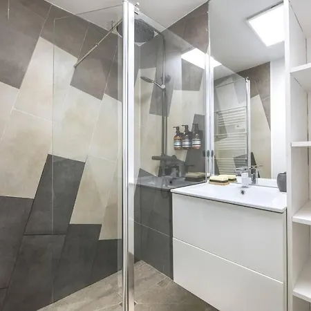 Superbe Appartement, Hypercentre, 4chambres. *