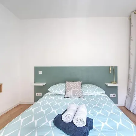Superbe Appartement, Hypercentre, 4chambres.