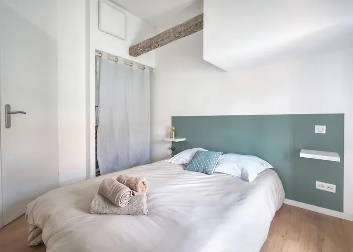 Superbe Appartement, Hypercentre, 4chambres. Διαμέρισμα *